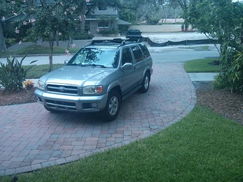 2000 nissan pathfinder le sport utility 4-door 3.3l