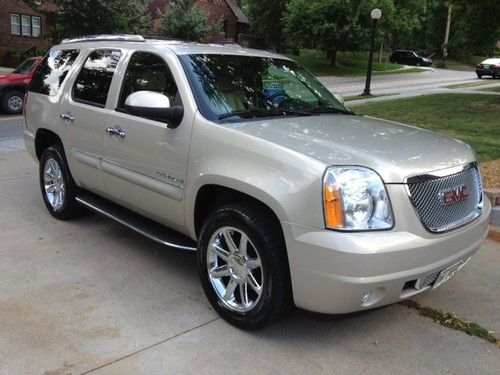 2007 gmc yukon denali sport utility 4-door 6.2l