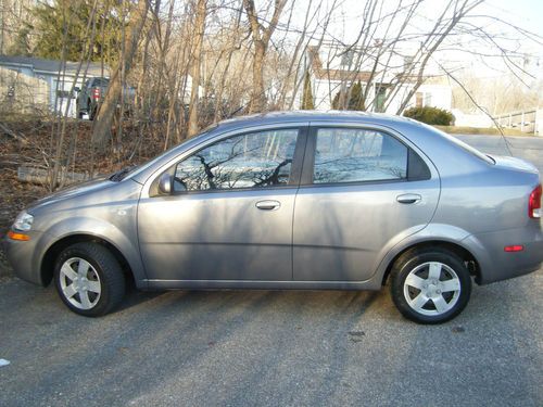 2006 chevrolet aveo ls sedan 4-door 1.6l