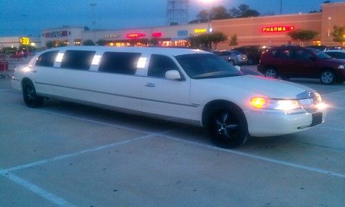 2000 lincoln town car 120" limousine 10 passenger tiffany coach