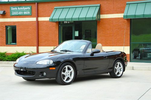 Mazda miata / convertible / 6 speed / like new / only 15k miles / nicest on ebay