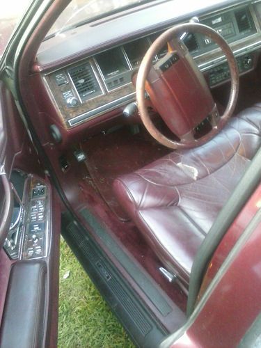 Lincoln Towncar 1990  Burgundy Great Condition Runs Great Cold A/C, US $1,200.00, image 4