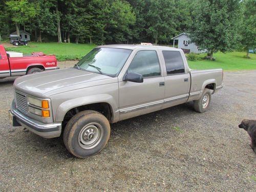 Chevy 4 door silverado 2500. 454, 4x4