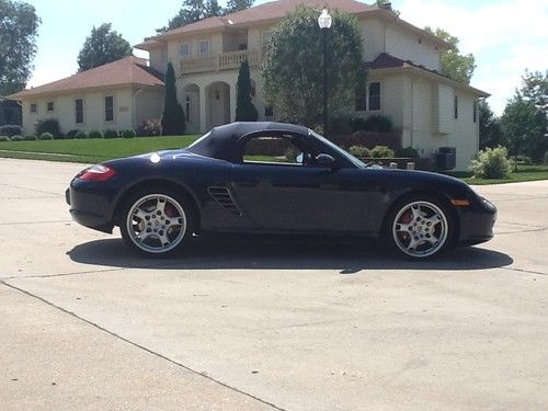 2005 porsche boxster s convertible 2-door 3.2l