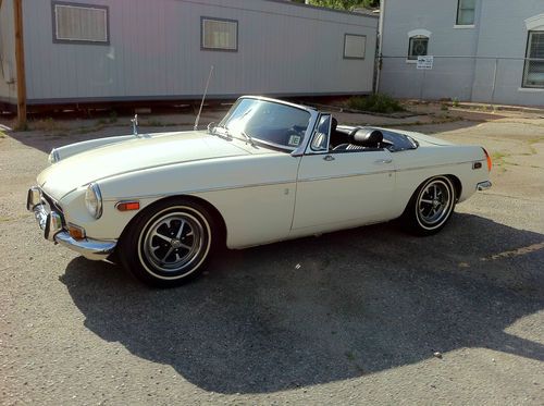 1970 mgb - original chrome bumper car, runs &amp; drives great