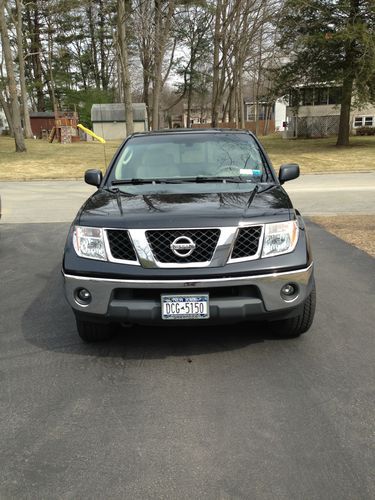 Nissan frontier le 2005 black ext withtan int, king cab, 106k miles 4x4