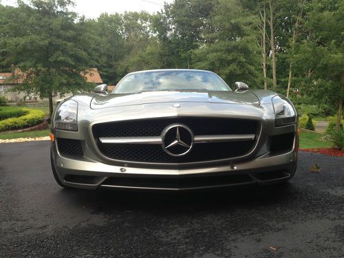 2012 mercedes-benz sls amg base convertible 2-door 6.3l