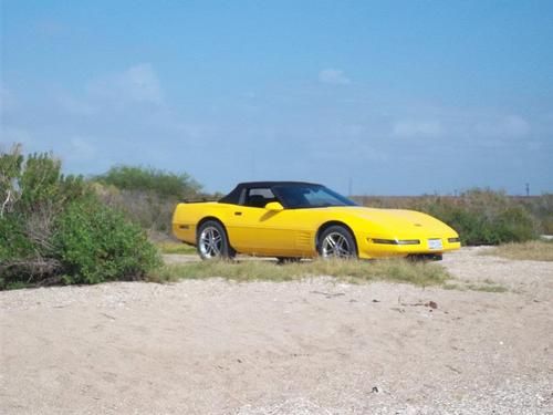 1993 corvette convertible - yellow - garage kept only 65k original miles