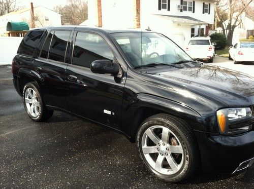 2007 chevy trailblazer ss **** low miles *******