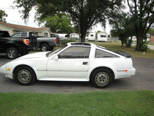 Hard to find 300 nissan zx year 1986