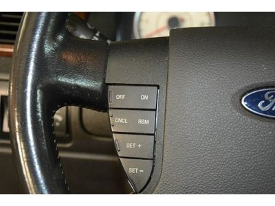 Ford Taurus LIMITED 08 AWD LEATHER NAV HEATED-SEATS PARK ASSIST XLNT! NO RESRV, image 32