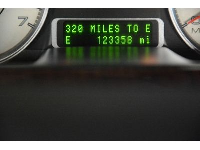 Ford Taurus LIMITED 08 AWD LEATHER NAV HEATED-SEATS PARK ASSIST XLNT! NO RESRV, image 34