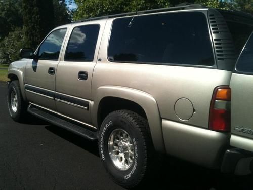 2001 Chevrolet Suburban 1500 LS Sport Utility 4-Door 5.3L, US $7,500.00, image 2