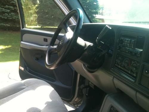 2001 Chevrolet Suburban 1500 LS Sport Utility 4-Door 5.3L, US $7,500.00, image 5