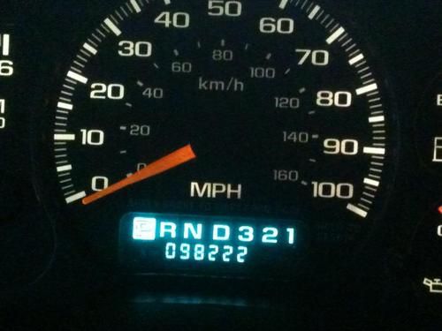 2001 Chevrolet Suburban 1500 LS Sport Utility 4-Door 5.3L, US $7,500.00, image 6