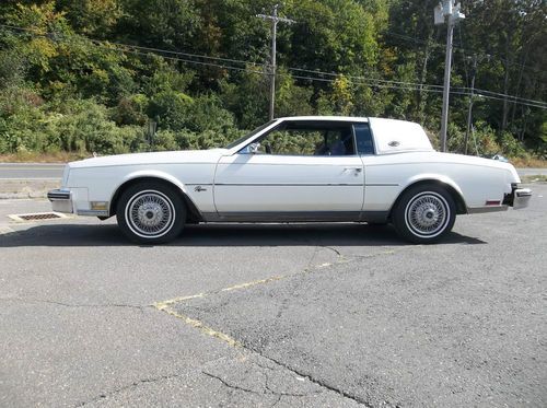 1980 buick riviera base coupe 2-door 5.7l