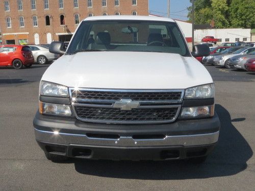 2006 Chevrolet Silverado K1500 4x4 Regular Cab, White, image 6