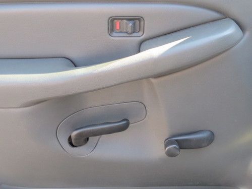 2006 Chevrolet Silverado K1500 4x4 Regular Cab, White, image 13