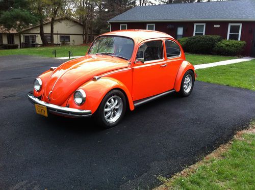 1968 volkswagen beetle, full professional restoration. ( no reserve!!!!!!!!! )