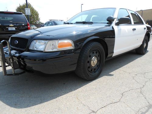 2011 Ford Crown Victoria Police Interceptor  POLICE AUCTION - NO RESERVE, image 5