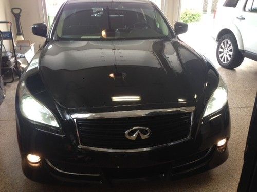 Infiniti: 2011 infiniti m56x awd black w/ java interior inc. 2nd set of wheels