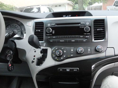 2012 Toyota Sienna LE...ONLY 15,000 Miles!!!!!!, image 10