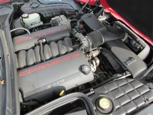 RED COUPE LOW MILES CHROME WHEELS LEATHER AUTO CLEAN TITLE FINANCE GLASS TOP AC, image 31