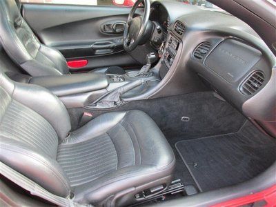 RED COUPE LOW MILES CHROME WHEELS LEATHER AUTO CLEAN TITLE FINANCE GLASS TOP AC, image 36