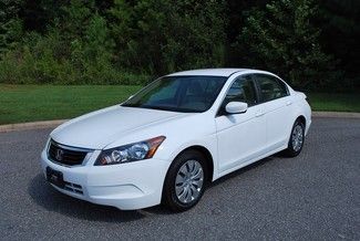 2010 accord lx white/beige 14k miles r  title looks,runs &amp; drives grt no reserve