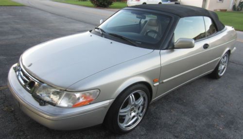 Sporty regal classic,saab 2.0 se turbo convertible will spark many conversations