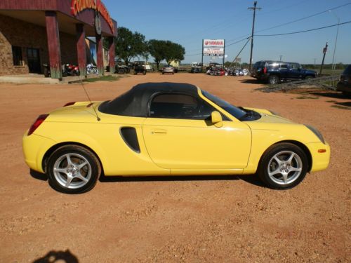 2002 toyota mr2 spyder base convertible 2-door 1.8l