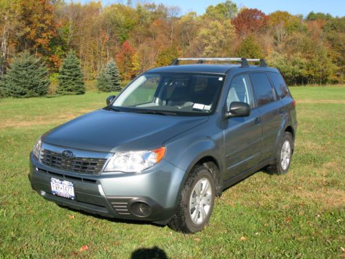 Subaru forester 2010 xt 2.5l, excellent cond.