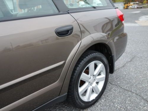 SUBARU LEGACY OUTBACK 2.5I AWD 5-SPEED MANUAL FREE AUTOCHECK NO RESERVE, image 16