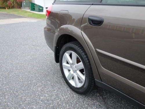 SUBARU LEGACY OUTBACK 2.5I AWD 5-SPEED MANUAL FREE AUTOCHECK NO RESERVE, image 23