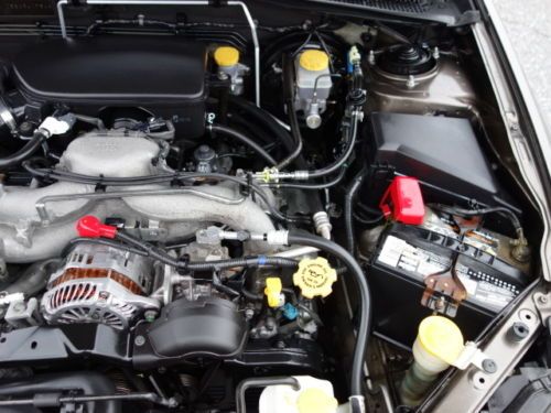SUBARU LEGACY OUTBACK 2.5I AWD 5-SPEED MANUAL FREE AUTOCHECK NO RESERVE, image 35