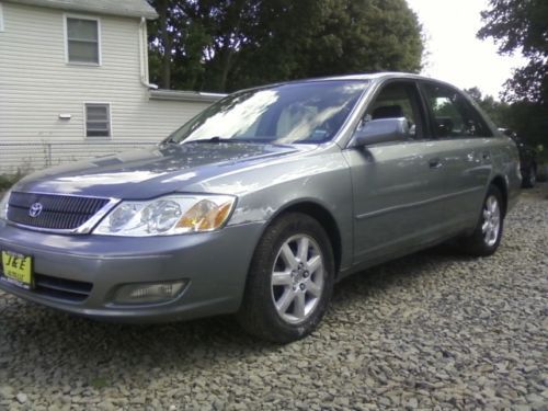 2002 toyota avalon xls sedan