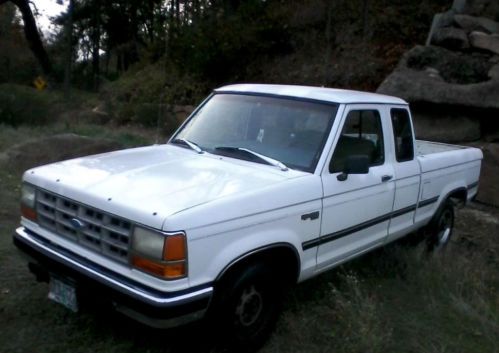 Ford ranger, 4.0 liter, truck regular &amp; super cab, great condition &amp; lights work