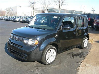 Pre-owned 2013 nissan cube sl, bluetooth, ipod, only 1916 miles