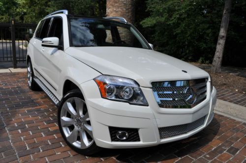 2010 GLK-350 Prem.NO RESERVE.AWD/Navi/Leather/Pano/Camera/20's/Salvage/REBUILT, image 2