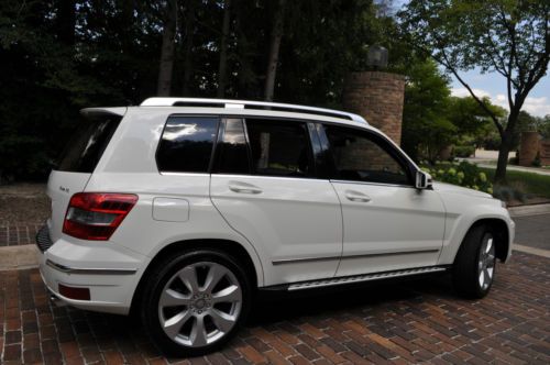 2010 GLK-350 Prem.NO RESERVE.AWD/Navi/Leather/Pano/Camera/20's/Salvage/REBUILT, image 6
