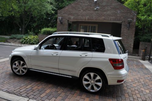 2010 GLK-350 Prem.NO RESERVE.AWD/Navi/Leather/Pano/Camera/20's/Salvage/REBUILT, image 16