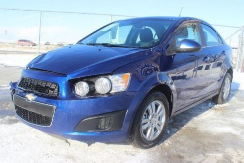 2013 chevrolet sonic lt sedan damaged salvage runs! economical only 5k miles!!