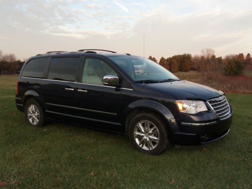 2009 chrysler town &amp; country limited edition