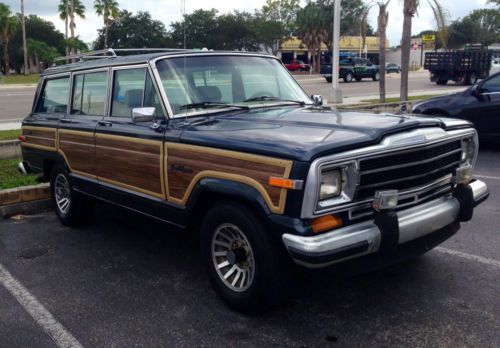 1989 jeep grand wagoneer woody addition 156,119 original miles 5.9l 360 v8