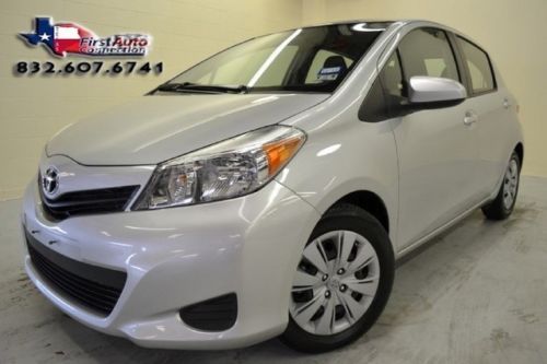 2012 toyota yaris hatchback power gas sipper like new we finance!!