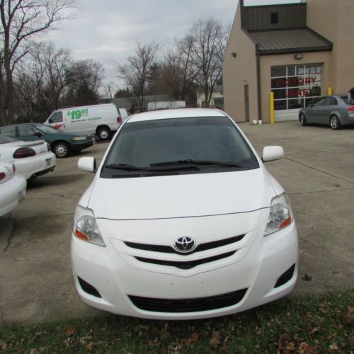 2007 Toyata Yaris - Very Clean - Low Mileage- Priced to Sell, US $6,900.00, image 2