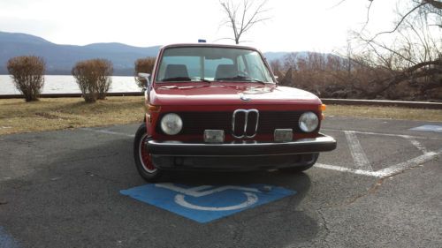 1976 BMW 2002 VERONA RED EXCELLENT CONDITION INSIDE & OUT!!!, image 4