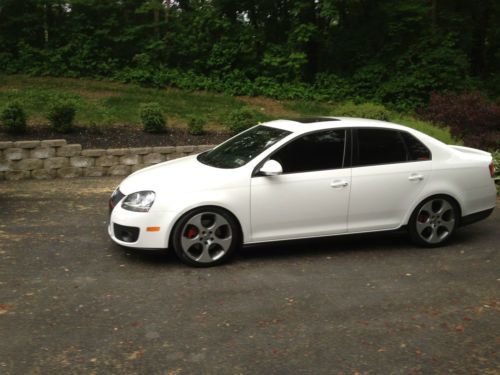 Volkswagen jetta gli white manual sedan lowered apr stage2 southbend tsi