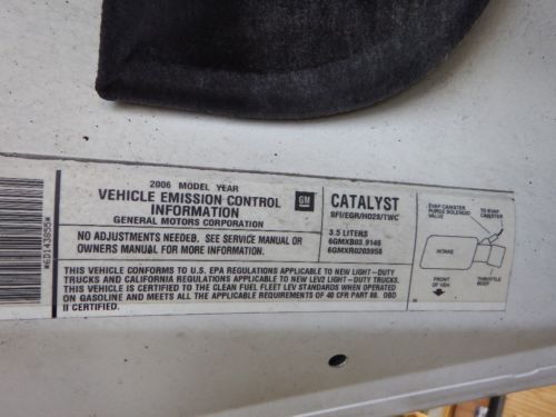 2006 Chevrolet Uplander Base Mini Cargo Van 4-Door 3.5L, image 3