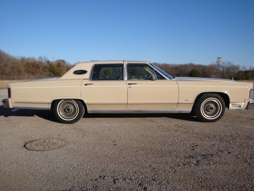 1979 lincoln continental town car